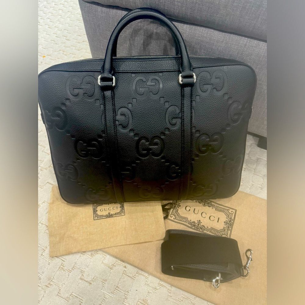 Brand New - Gucci Jumbo GG Briefcase - Black
1️⃣7️⃣0️⃣0️⃣